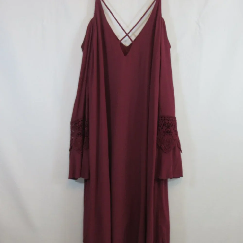astr the label Burgundy Cold Shoulder Bell Sleeves Dress - Picture 10 of 10